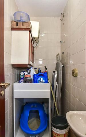 Apartamento para alugar com 228m², 4 quartos e 4 vagasBanheiro de Serviço