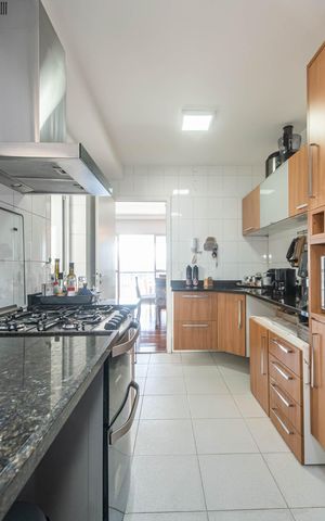 Apartamento à venda com 124m², 3 quartos e 2 vagasCozinha