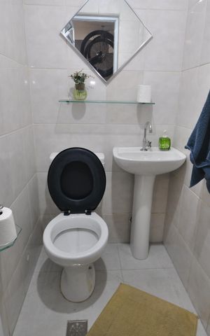 Casa para alugar com 120m², 2 quartos e 1 vagaBanheiro de Serviço