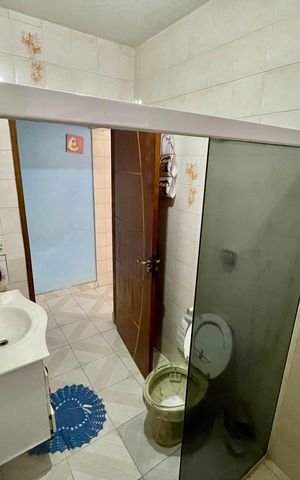 Casa à venda com 125m², 2 quartos e 2 vagas Casa à venda com 125m², 2 quartos e 2 vagasBanheiro 1