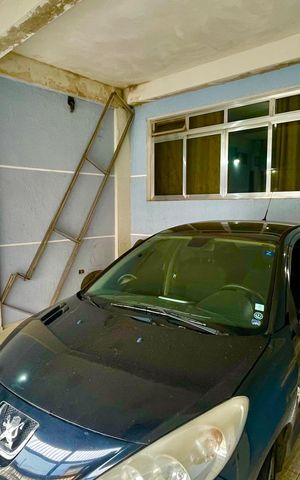Casa à venda com 125m², 2 quartos e 2 vagas Casa à venda com 125m², 2 quartos e 2 vagasGaragem