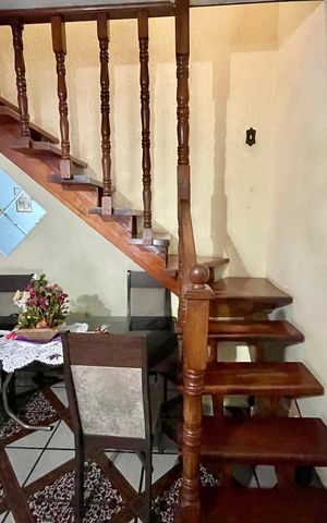 Casa à venda com 125m², 2 quartos e 2 vagas Casa à venda com 125m², 2 quartos e 2 vagasSala