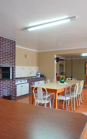 Casa à venda com 390m², 5 quartos e 4 vagasÁrea Externa