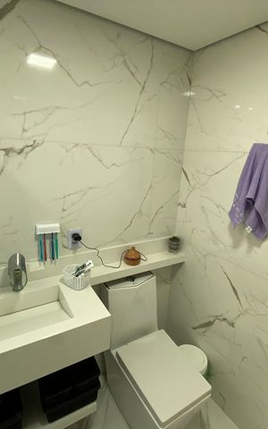 Apartamento à venda com 40m², 2 quartos e 1 vaga Apartamento à venda com 40m², 2 quartos e 1 vagaBanheiro Social