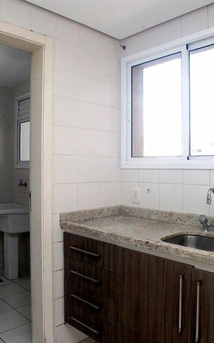 Apartamento para alugar com 93m², 3 quartos e 2 vagasCozinha + Área de Serviço