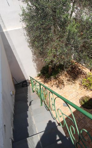 Casa à venda com 390m², 4 quartos e 4 vagasJardim