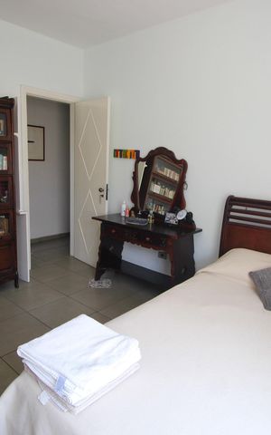 Casa à venda com 390m², 4 quartos e 4 vagasSuíte 2