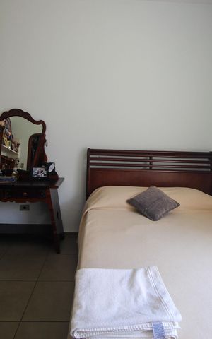 Casa à venda com 390m², 4 quartos e 4 vagasSuíte 2
