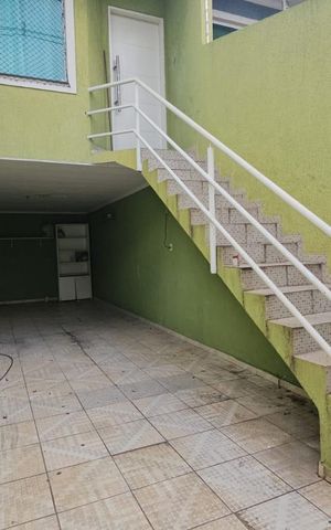 Casa para alugar com 150m², 3 quartos e 2 vagas Casa para alugar com 150m², 3 quartos e 2 vagasGaragem