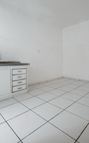 Apartamento à venda com 129m², 3 quartos e sem vaga Apartamento à venda com 129m², 3 quartos e sem vagaCozinha