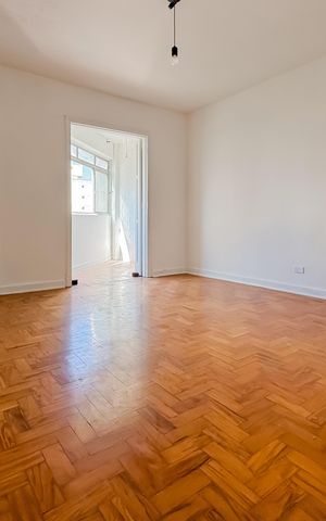 Apartamento à venda com 129m², 3 quartos e sem vaga Apartamento à venda com 129m², 3 quartos e sem vagaSuíte
