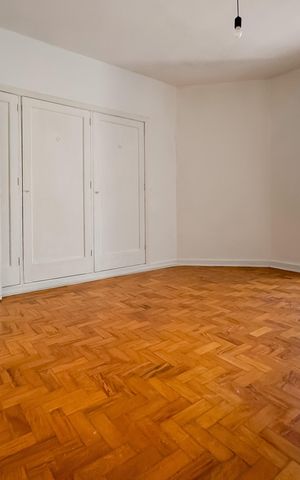 Apartamento à venda com 129m², 3 quartos e sem vaga Apartamento à venda com 129m², 3 quartos e sem vagaSuíte