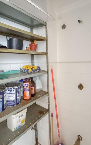 Apartamento à venda com 129m², 3 quartos e sem vaga Apartamento à venda com 129m², 3 quartos e sem vagaBanheiro de serviço