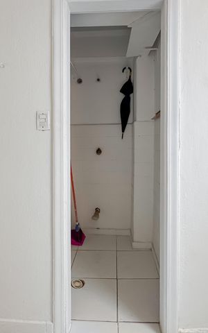 Apartamento à venda com 129m², 3 quartos e sem vaga Apartamento à venda com 129m², 3 quartos e sem vagaBanheiro de serviço