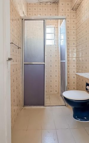 Apartamento à venda com 129m², 3 quartos e sem vaga Apartamento à venda com 129m², 3 quartos e sem vagaBanheiro Corredor