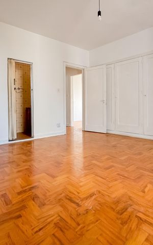Apartamento à venda com 129m², 3 quartos e sem vaga Apartamento à venda com 129m², 3 quartos e sem vagaSuíte