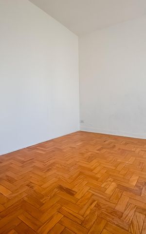 Apartamento à venda com 129m², 3 quartos e sem vaga Apartamento à venda com 129m², 3 quartos e sem vagaQuarto 2
