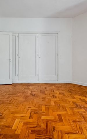 Apartamento à venda com 129m², 3 quartos e sem vaga Apartamento à venda com 129m², 3 quartos e sem vagaSuíte