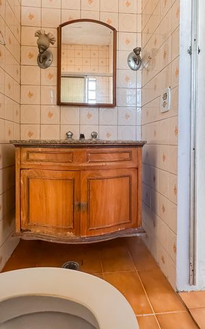 Apartamento à venda com 129m², 3 quartos e sem vaga Apartamento à venda com 129m², 3 quartos e sem vagaBanheiro da Suíte
