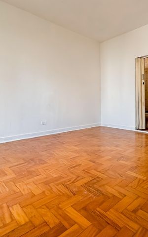 Apartamento à venda com 129m², 3 quartos e sem vaga Apartamento à venda com 129m², 3 quartos e sem vagaSuíte