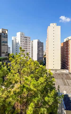 Apartamento à venda com 129m², 3 quartos e sem vaga Apartamento à venda com 129m², 3 quartos e sem vagaVista da Suíte