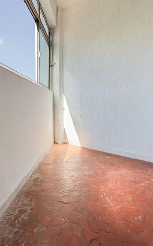 Apartamento à venda com 129m², 3 quartos e sem vaga Apartamento à venda com 129m², 3 quartos e sem vagaVaranda da Suíte