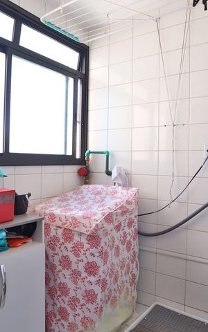 Apartamento à venda com 87m², 3 quartos e 2 vagas Apartamento à venda com 87m², 3 quartos e 2 vagasÁrea de Serviço