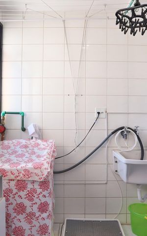 Apartamento à venda com 87m², 3 quartos e 2 vagas Apartamento à venda com 87m², 3 quartos e 2 vagasÁrea de Serviço