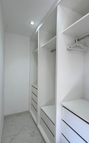 Casa para alugar com 180m², 3 quartos e 3 vagas Casa para alugar com 180m², 3 quartos e 3 vagasCloset da suíte