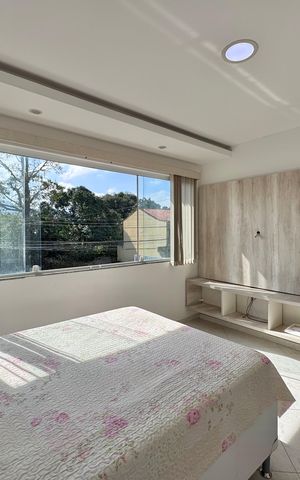 Casa para alugar com 180m², 3 quartos e 3 vagas Casa para alugar com 180m², 3 quartos e 3 vagasSuíte
