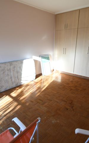 Casa à venda com 330m², 3 quartos e 6 vagasQuarto 2