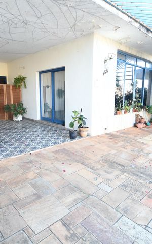 Casa à venda com 330m², 3 quartos e 6 vagasGaragem
