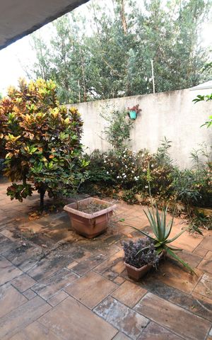 Casa à venda com 330m², 3 quartos e 6 vagasQuintal / Jrdim