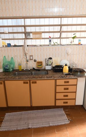 Casa à venda com 330m², 3 quartos e 6 vagasCozinha