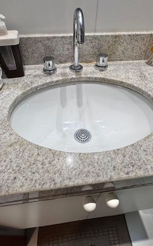 Apartamento à venda com 100m², 2 quartos e 2 vagas Apartamento à venda com 100m², 2 quartos e 2 vagasBanheiro Social