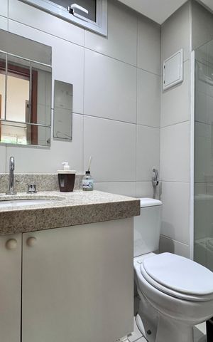 Apartamento à venda com 100m², 2 quartos e 2 vagas Apartamento à venda com 100m², 2 quartos e 2 vagasBanheiro da Suíte