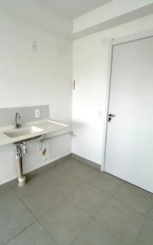 Apartamento para alugar com 32m², 2 quartos e sem vaga Apartamento para alugar com 32m², 2 quartos e sem vagaCozinha e Área de Serviço
