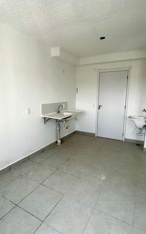 Apartamento para alugar com 32m², 2 quartos e sem vaga Apartamento para alugar com 32m², 2 quartos e sem vagaCozinha e Área de Serviço