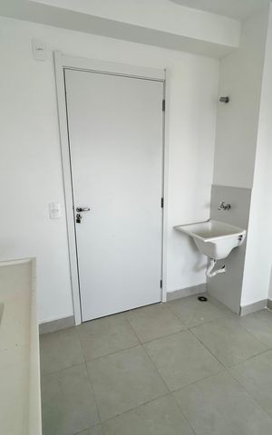 Apartamento para alugar com 32m², 2 quartos e sem vaga Apartamento para alugar com 32m², 2 quartos e sem vagaCozinha e Área de Serviço