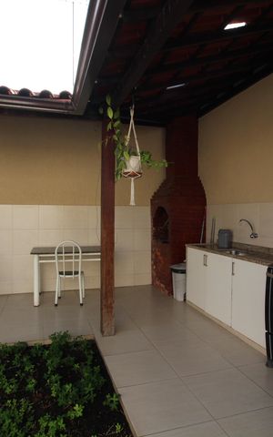 Casa à venda com 162m², 4 quartos e 2 vagasÁrea comum