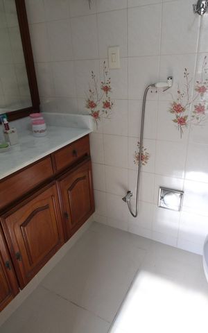 Casa à venda com 162m², 4 quartos e 2 vagasBanheiro da Suíte 2