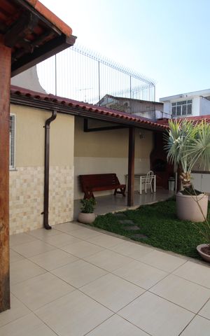 Casa à venda com 162m², 4 quartos e 2 vagasÁrea comum