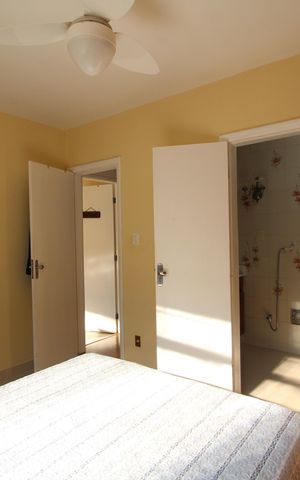 Casa à venda com 162m², 4 quartos e 2 vagasSuíte 2