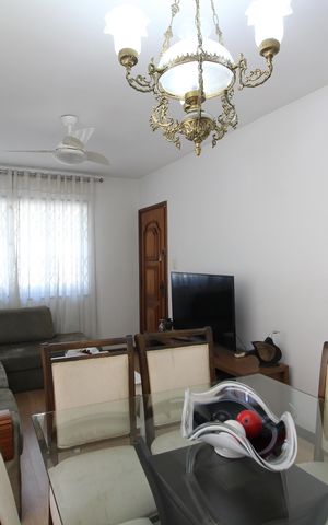 Casa à venda com 162m², 4 quartos e 2 vagasSala