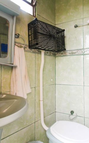 Casa à venda com 224m², 3 quartos e 1 vaga Casa à venda com 224m², 3 quartos e 1 vagaBanheiro de Serviço