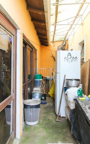 Casa à venda com 224m², 3 quartos e 1 vaga Casa à venda com 224m², 3 quartos e 1 vagaÁrea externa