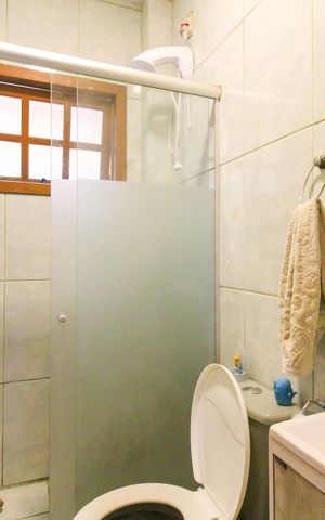 Casa à venda com 224m², 3 quartos e 1 vaga Casa à venda com 224m², 3 quartos e 1 vagaBanheiro 1
