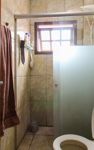 Casa à venda com 224m², 3 quartos e 1 vaga Casa à venda com 224m², 3 quartos e 1 vagaBanheiro 2