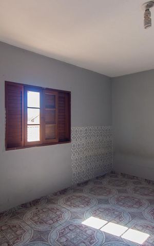 Casa à venda com 250m², 3 quartos e 4 vagas Casa à venda com 250m², 3 quartos e 4 vagasEdícula