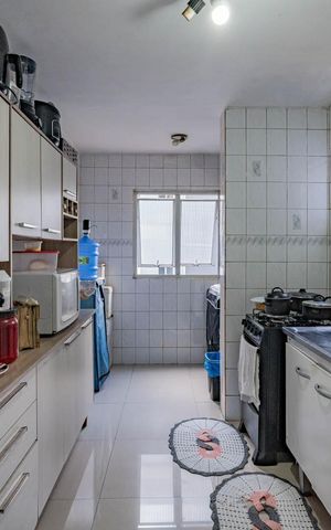 Apartamento à venda com 62m², 2 quartos e 1 vagaCozinha e Área de Serviço